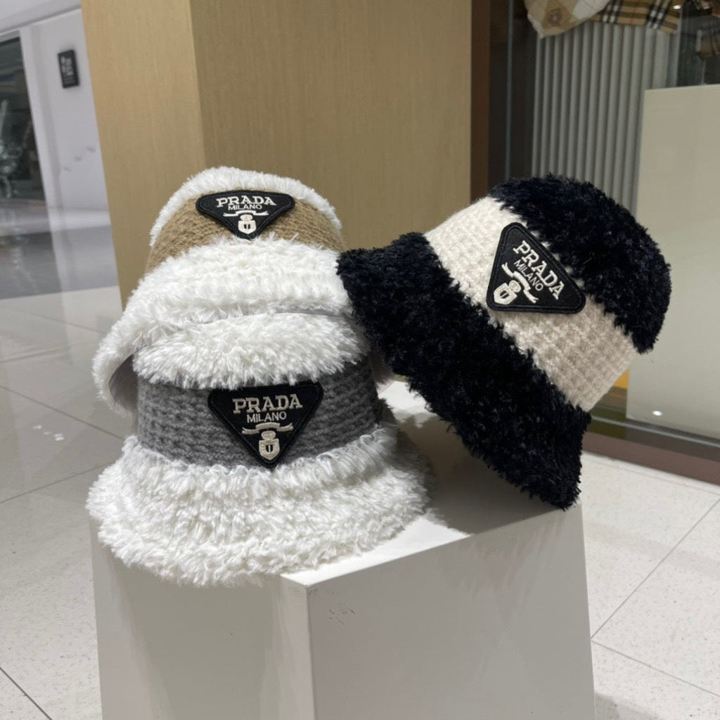PRA 25 PLUSH KNITTED HAT BROWN AND WHITE 824815