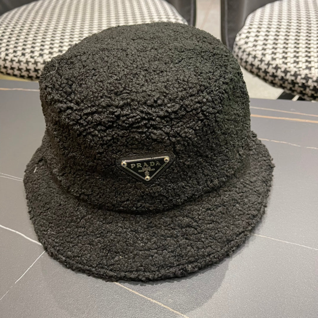 PRA 25 PLUSH FISHERMAN BLACK HAT 828318