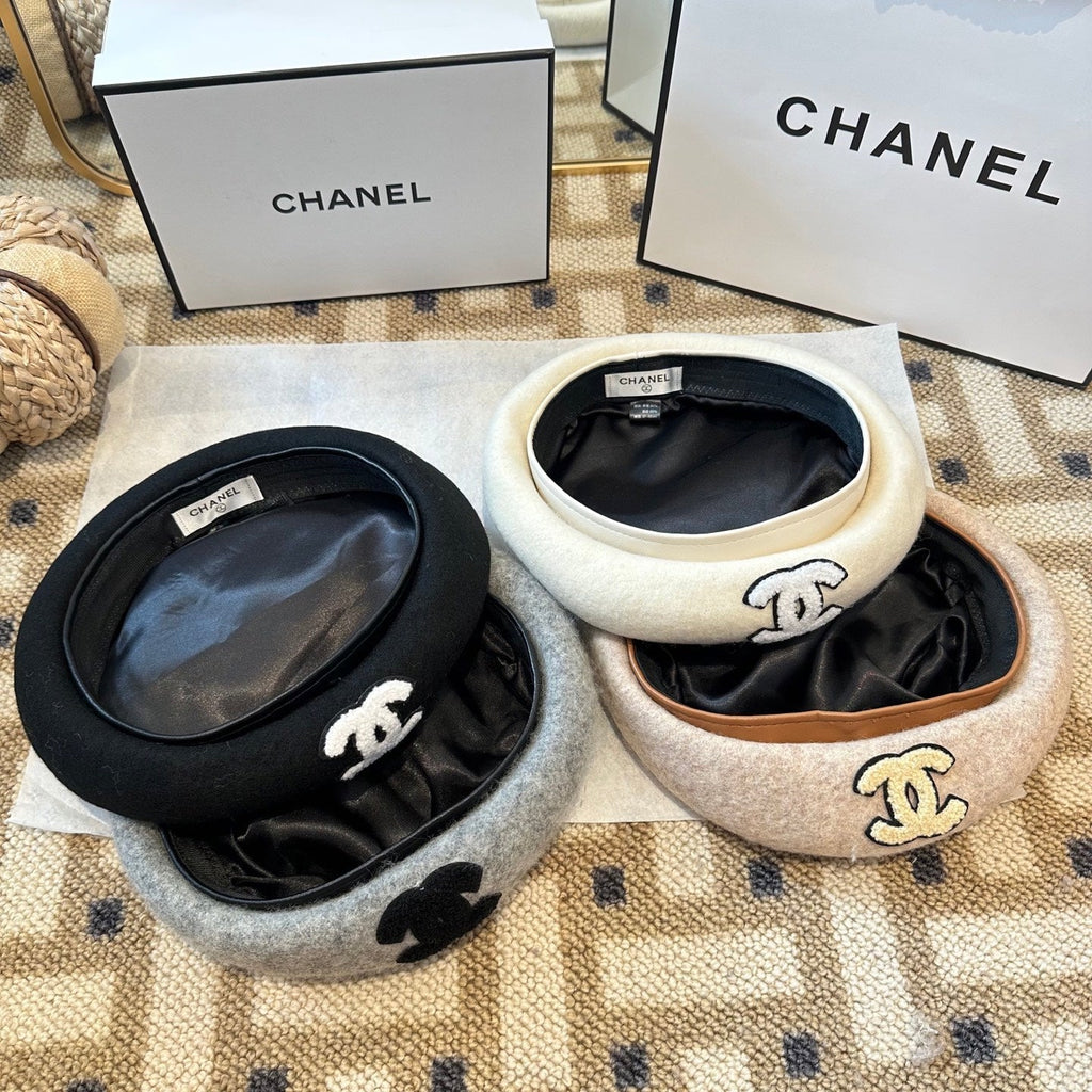 Chanel New Wool Beret White 960040