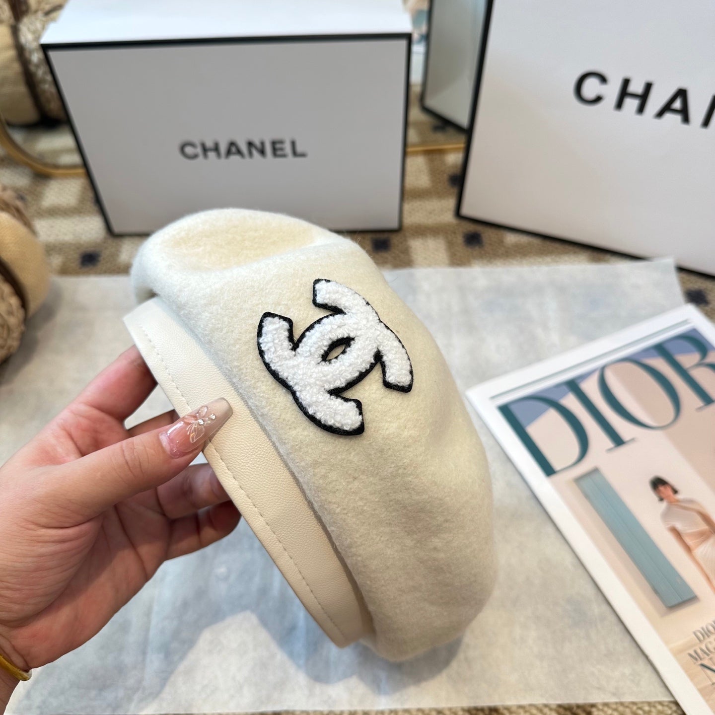 Chanel New Wool Beret White 960040