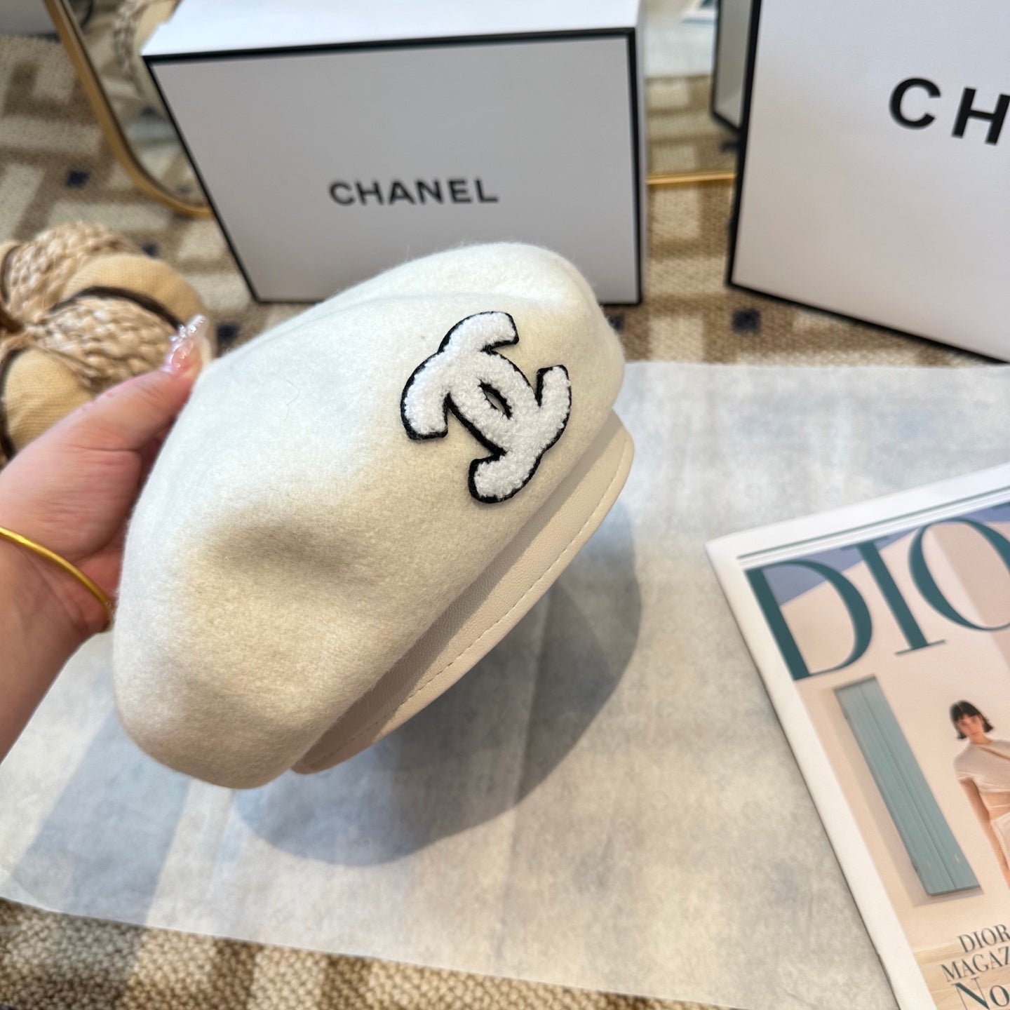 Chanel New Wool Beret White 960040