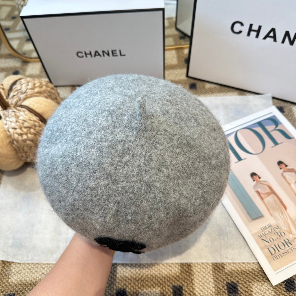 Chanel New Wool Beret Grey 960042