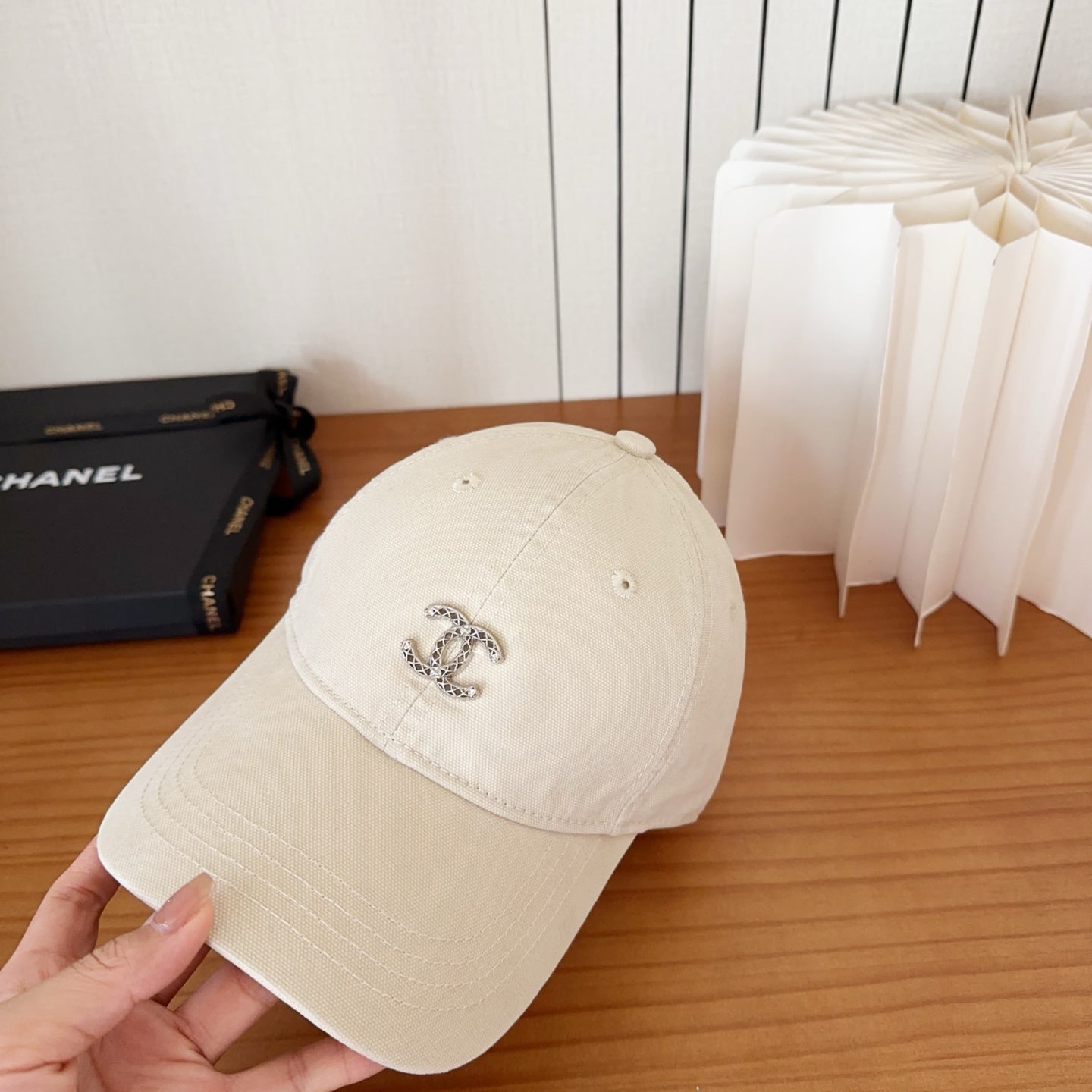 Chanel New Baseball Cap White in Cotton 960120