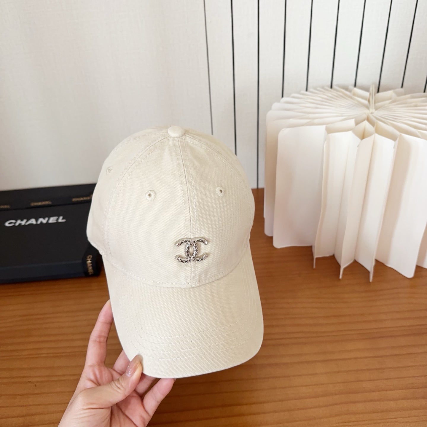 Chanel New Baseball Cap White in Cotton 960120