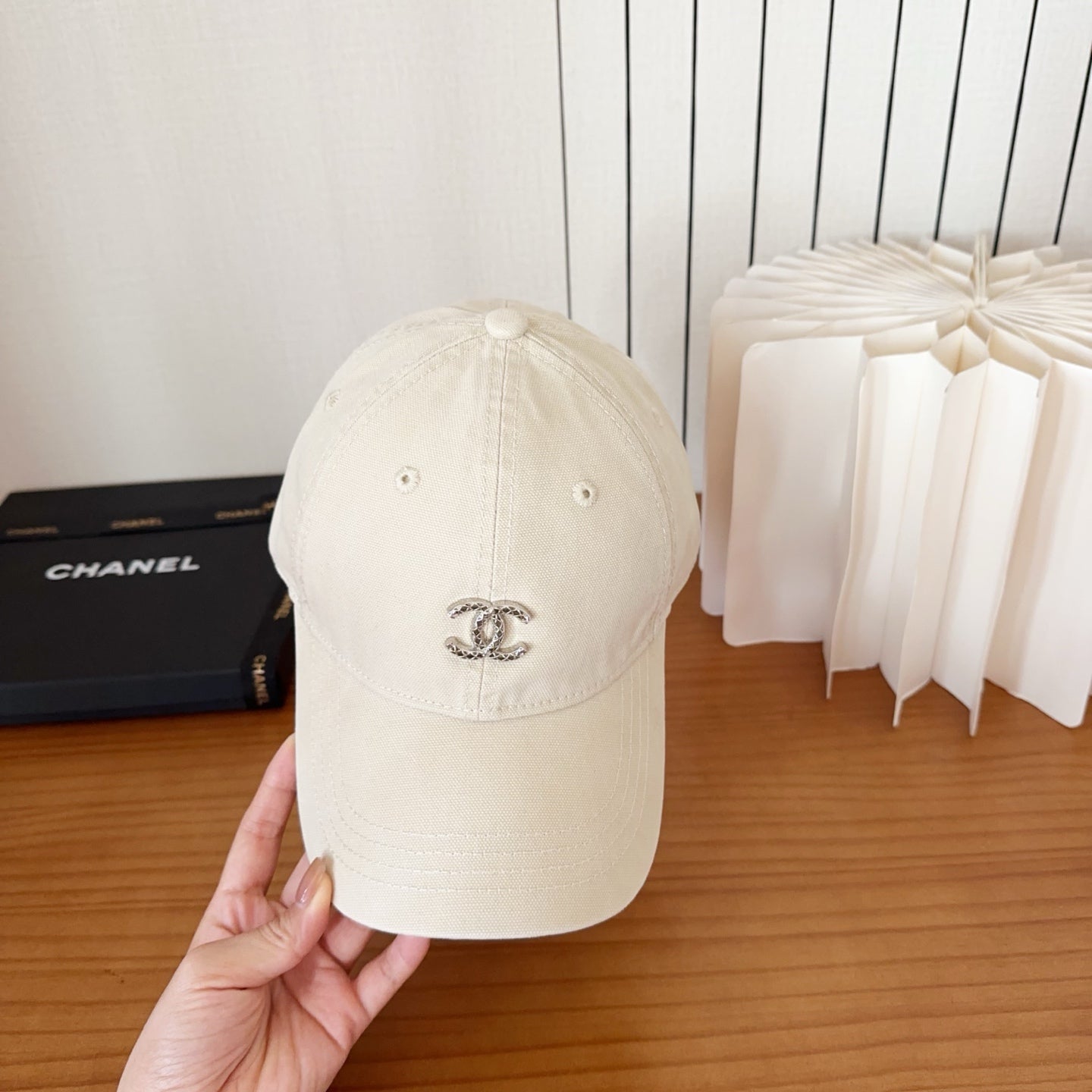 Chanel New Baseball Cap White in Cotton 960120