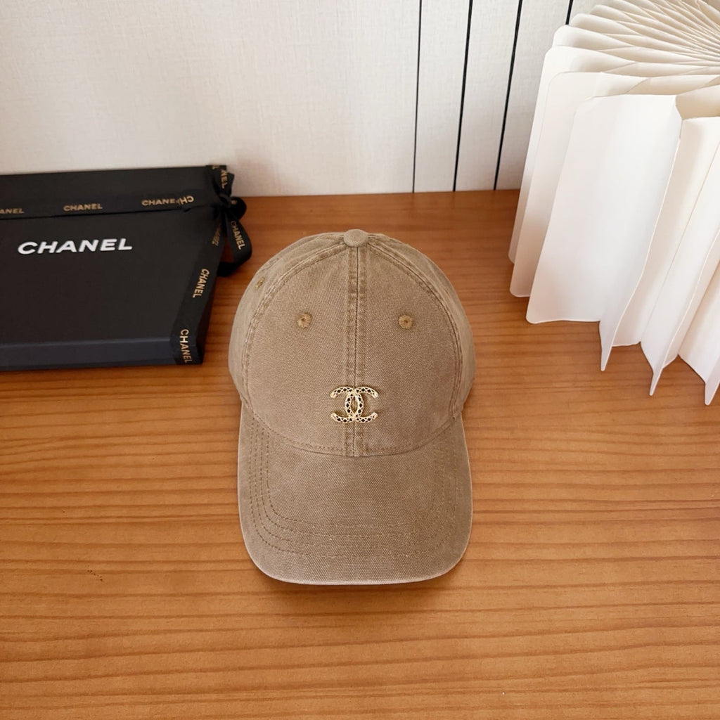 Chanel New Baseball Cap Brown in Cotton 960121