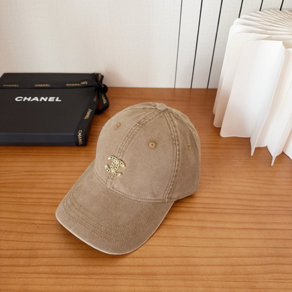 Chanel New Baseball Cap Brown in Cotton 960121