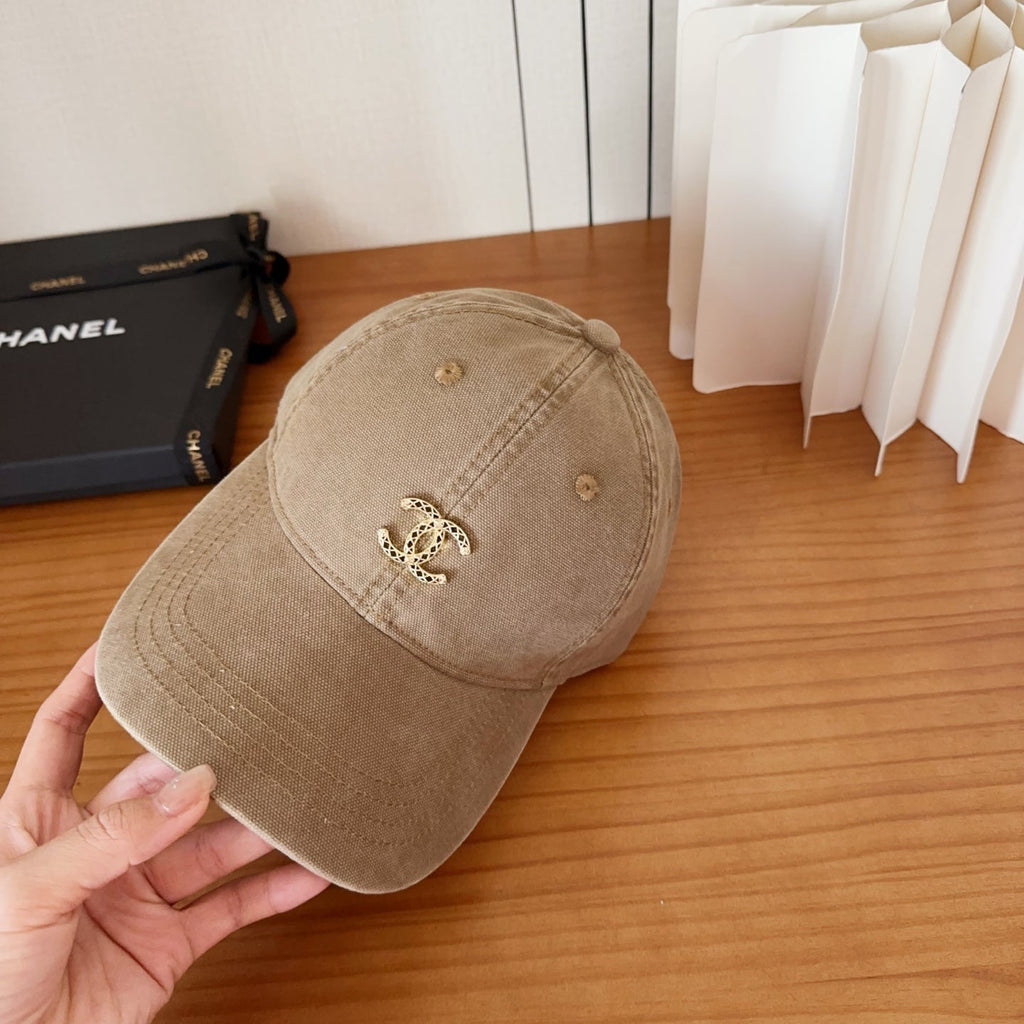 Chanel New Baseball Cap Brown in Cotton 960121