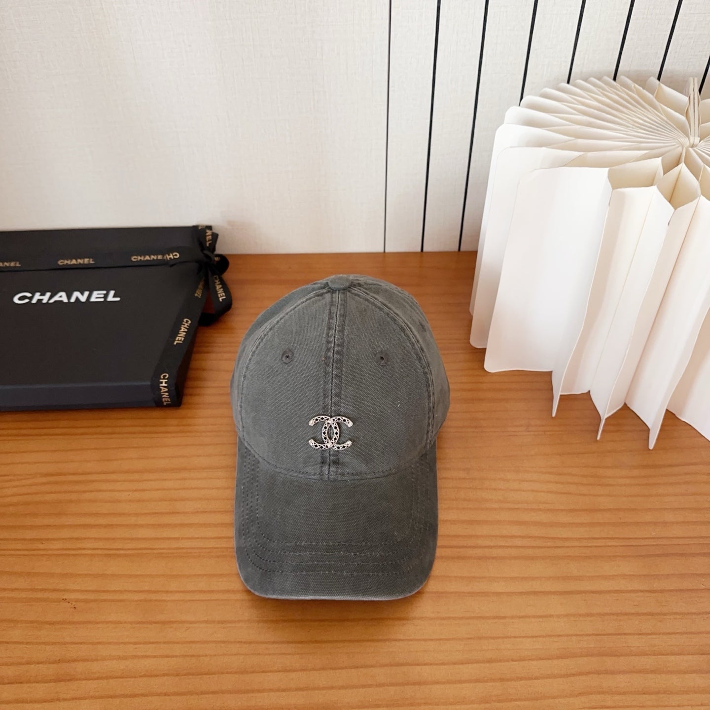 Chanel New Baseball Cap Grey in Cotton 960123