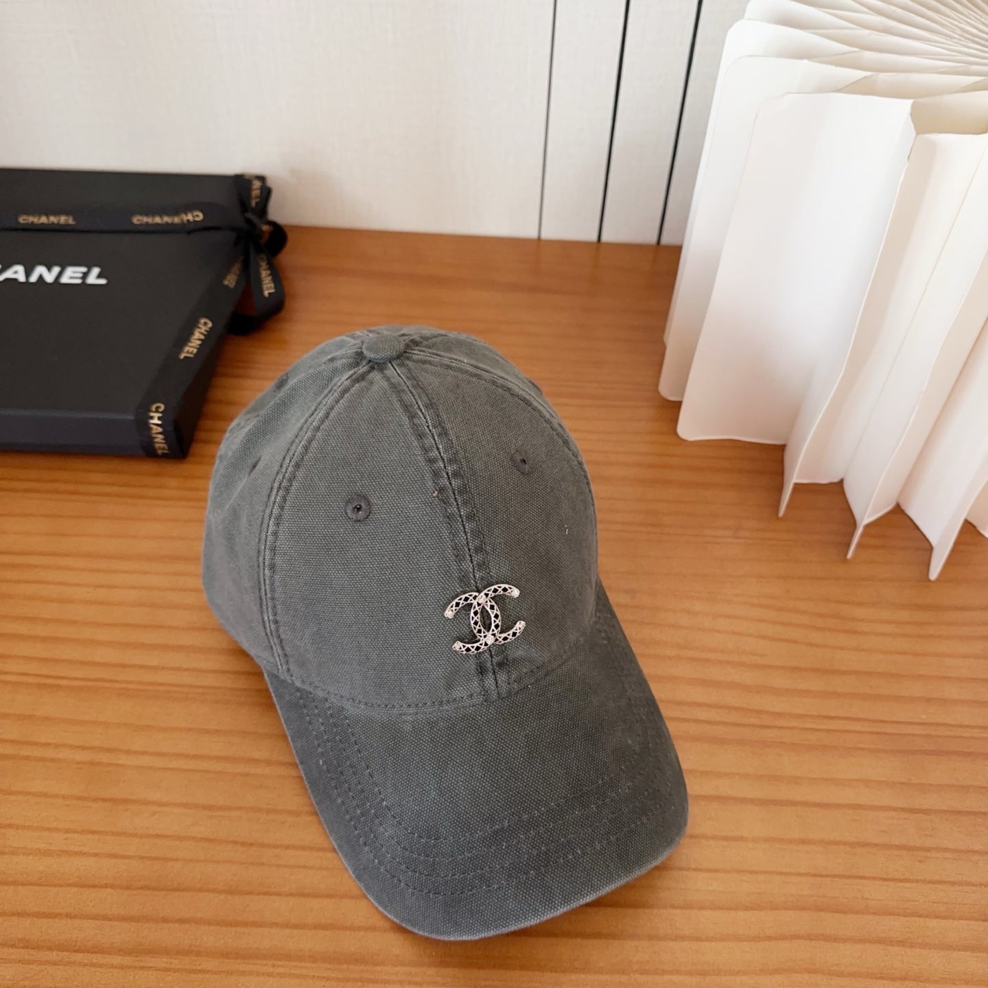 Chanel New Baseball Cap Grey in Cotton 960123