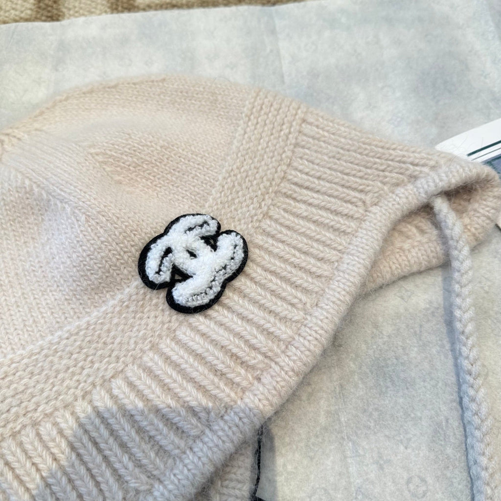 Chanel Fall/Winter Cream White Wool Knitting Beanie 960069