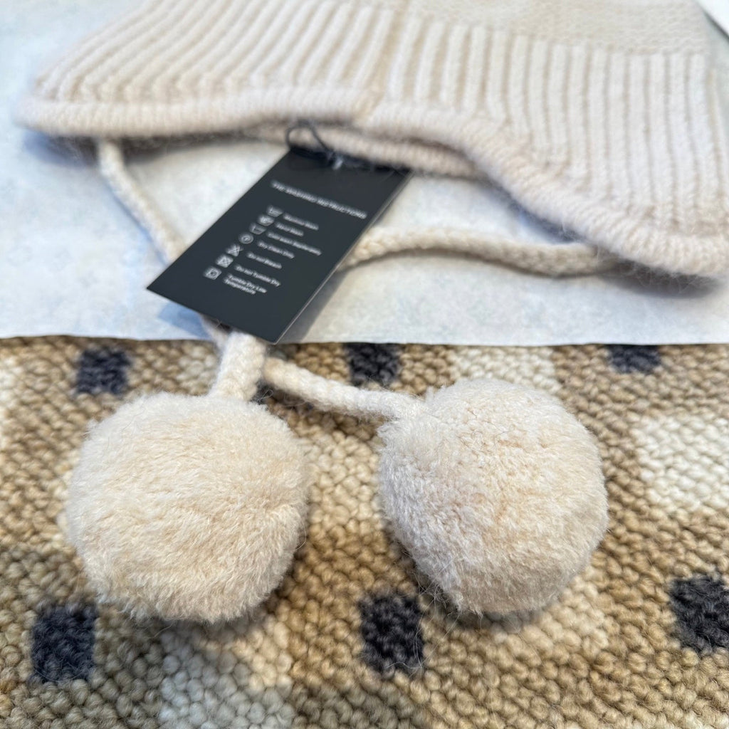 Chanel Fall/Winter Cream White Wool Knitting Beanie 960069