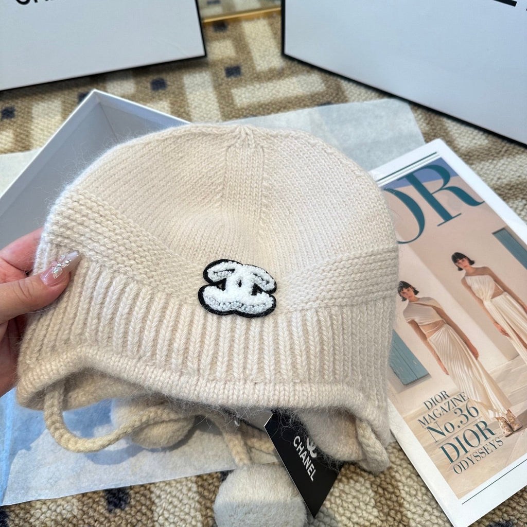 Chanel Fall/Winter Cream White Wool Knitting Beanie 960069
