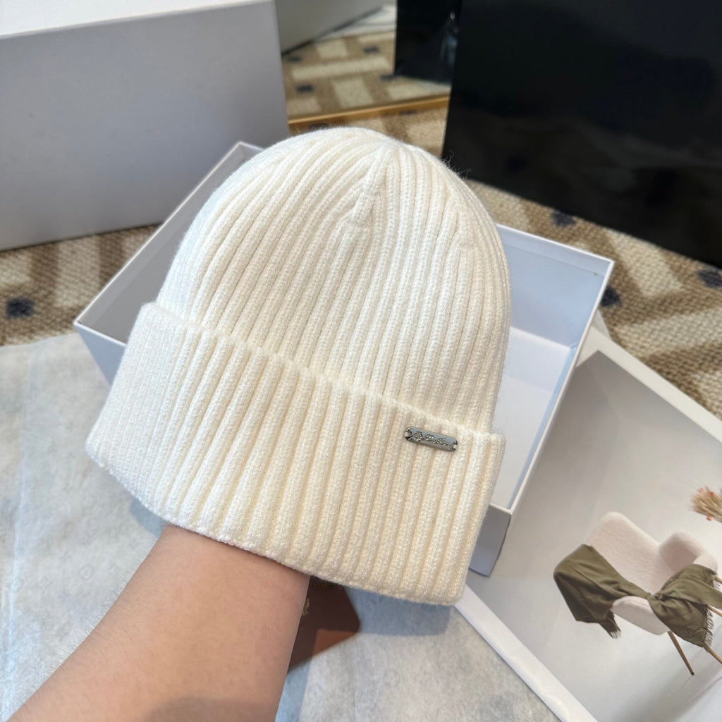 Loro Piana Classic New Style White Hat Knitting 961810
