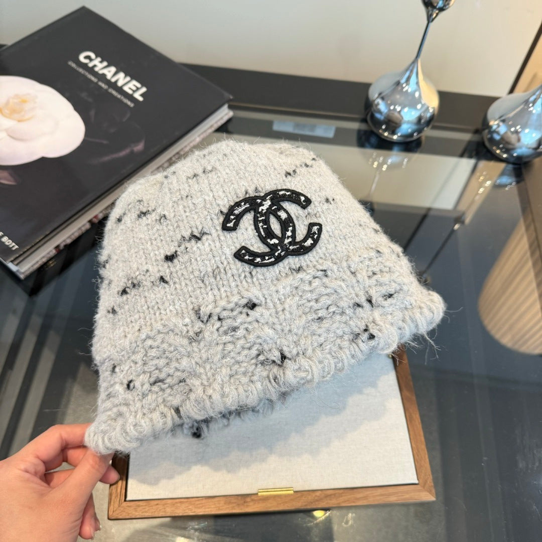 Chanel New Knitted Bucket Hat Light Gray in Fibrous 980146