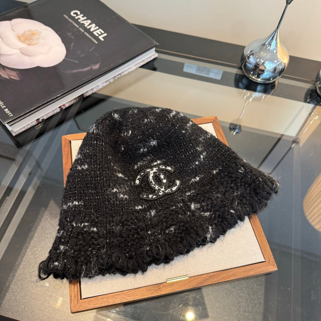 Chanel New Knitted Bucket Hat Black in Fibrous 980145