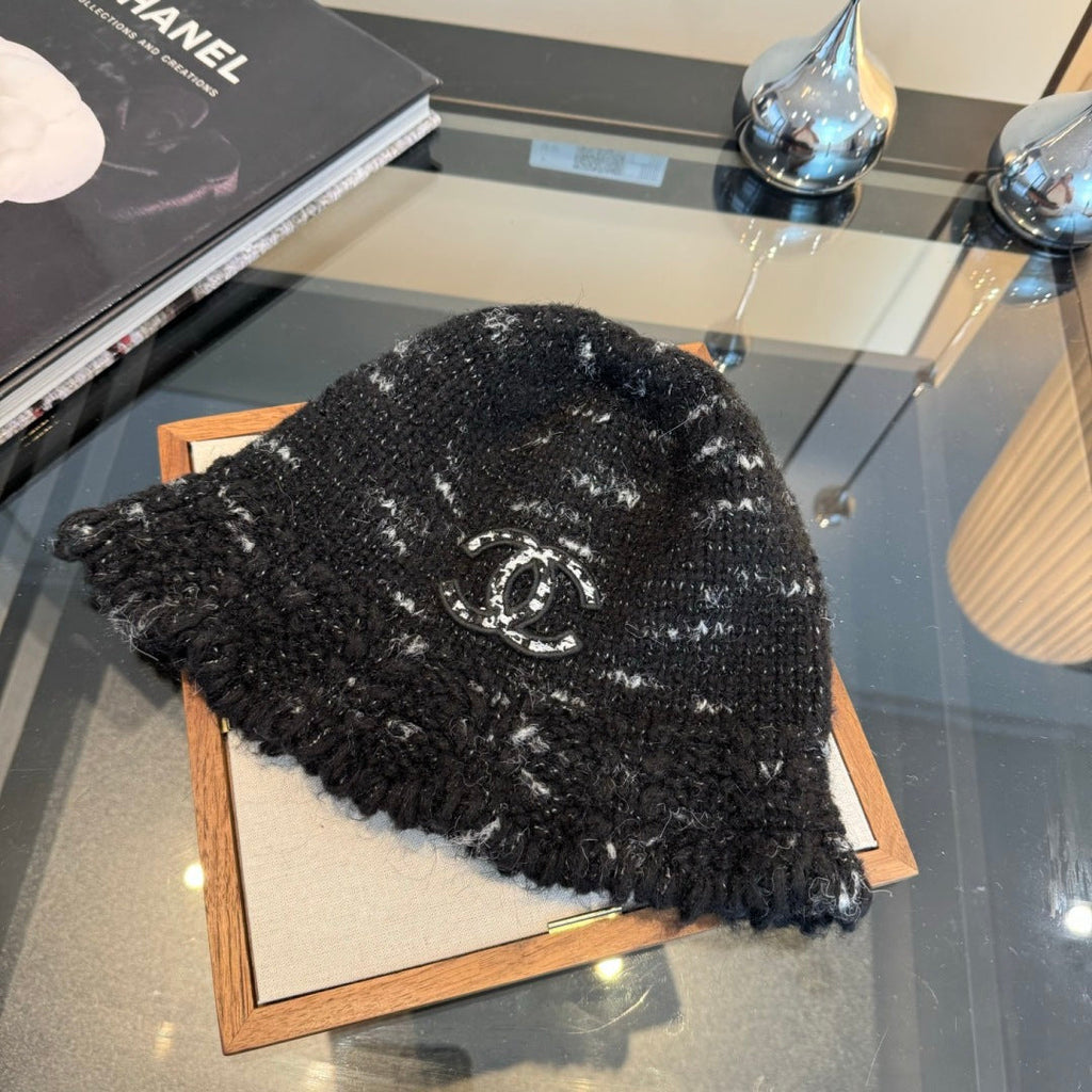 Chanel New Knitted Bucket Hat Black in Fibrous 980145