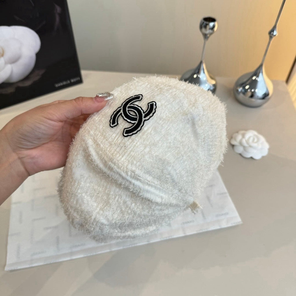 CC Beret White in Fibrous 980104