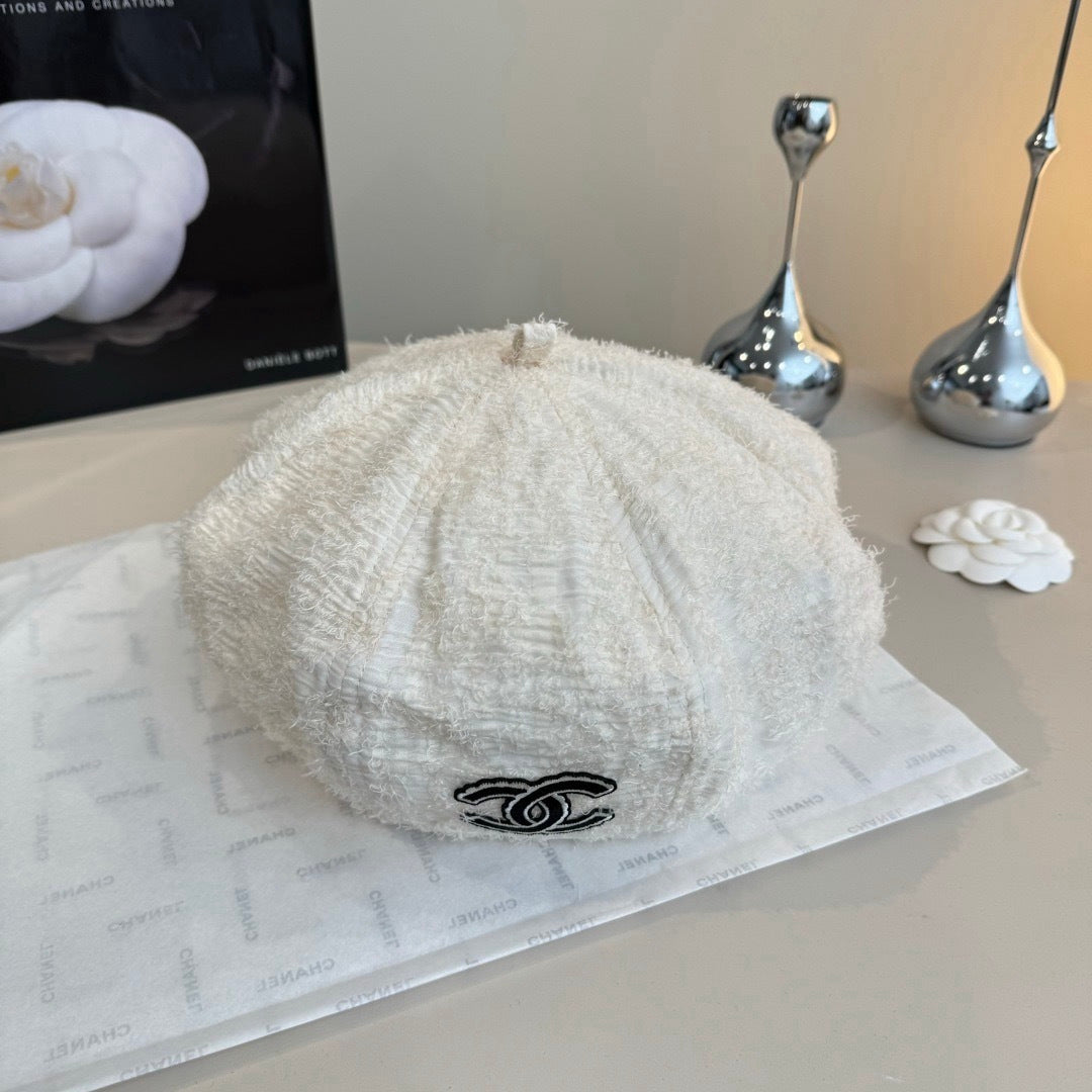 CC Beret White in Fibrous 980104