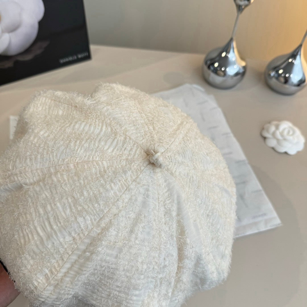CC Beret White in Fibrous 980104