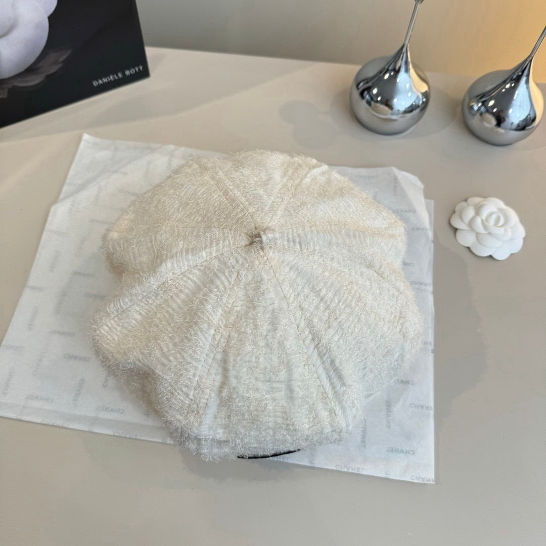 CC Beret White in Fibrous 980104