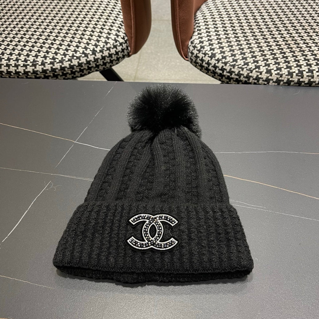 Chanel Knitted Beanie Black in Fibrous 979987