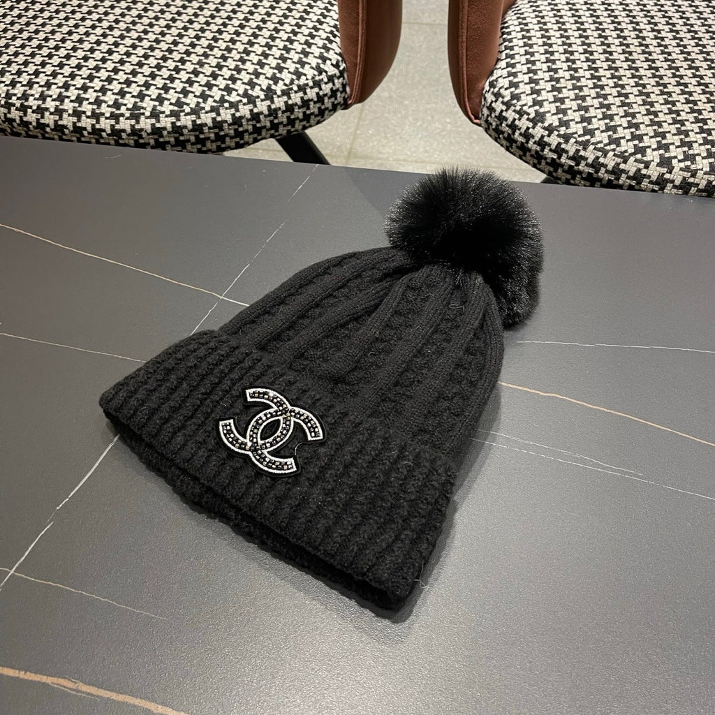 Chanel Knitted Beanie Black in Fibrous 979987