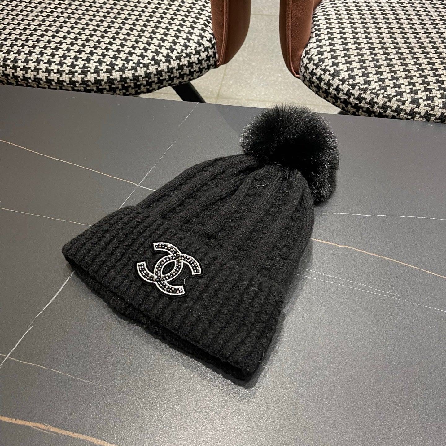 Chanel Knitted Beanie Black in Fibrous 979987