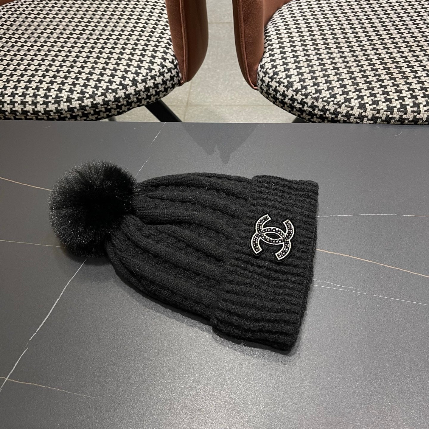 Chanel Knitted Beanie Black in Fibrous 979987