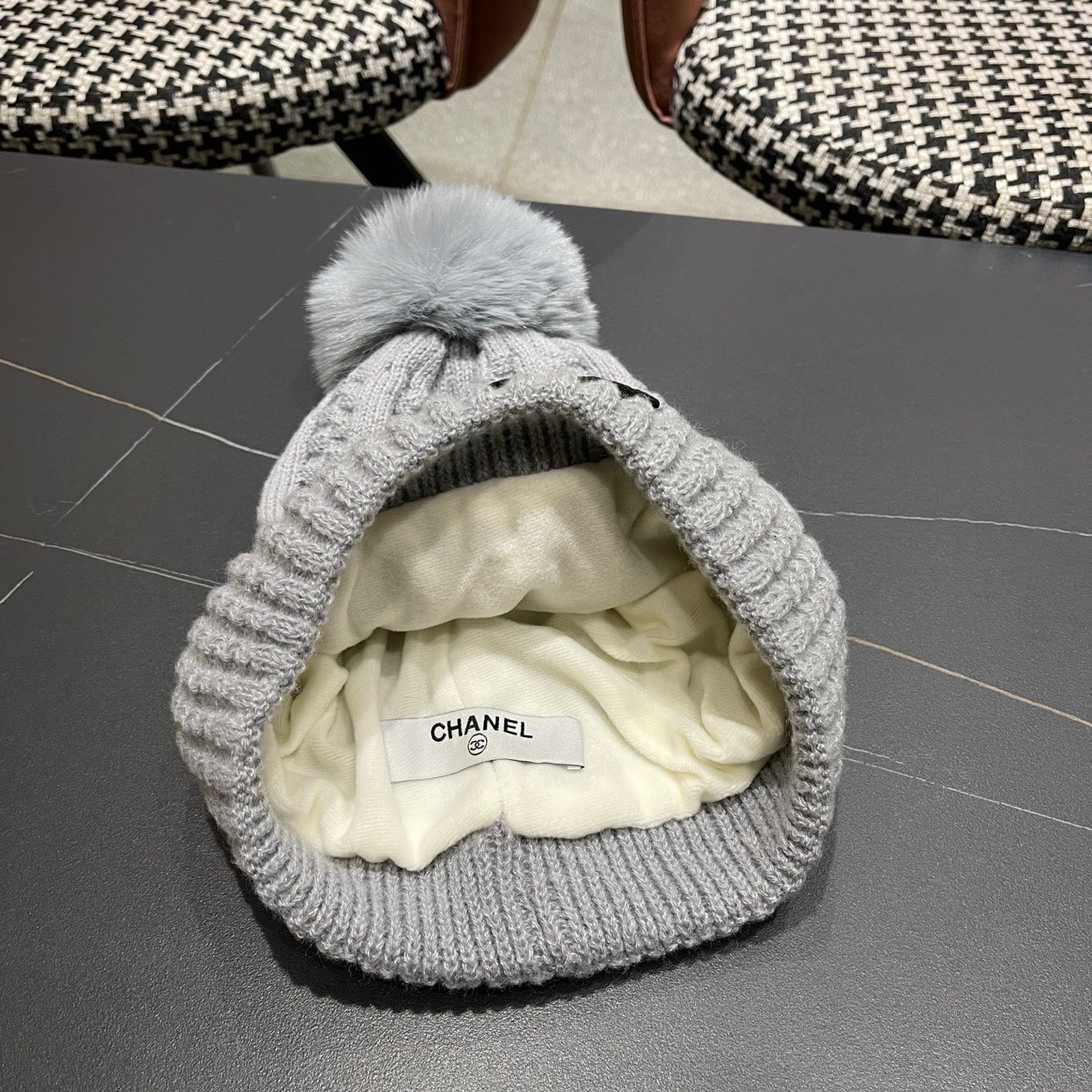 Chanel Knitted Beanie Gray in Fibrous 979985