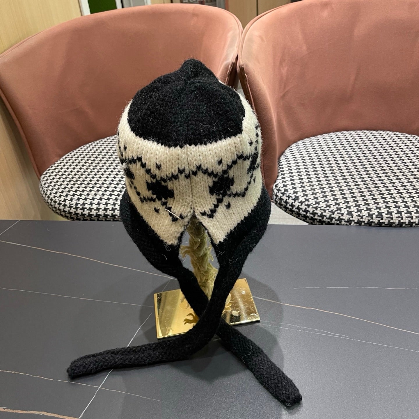 Celine 25 Fair Isle Black Knitted Tie-Wrap Wool Hat 980014