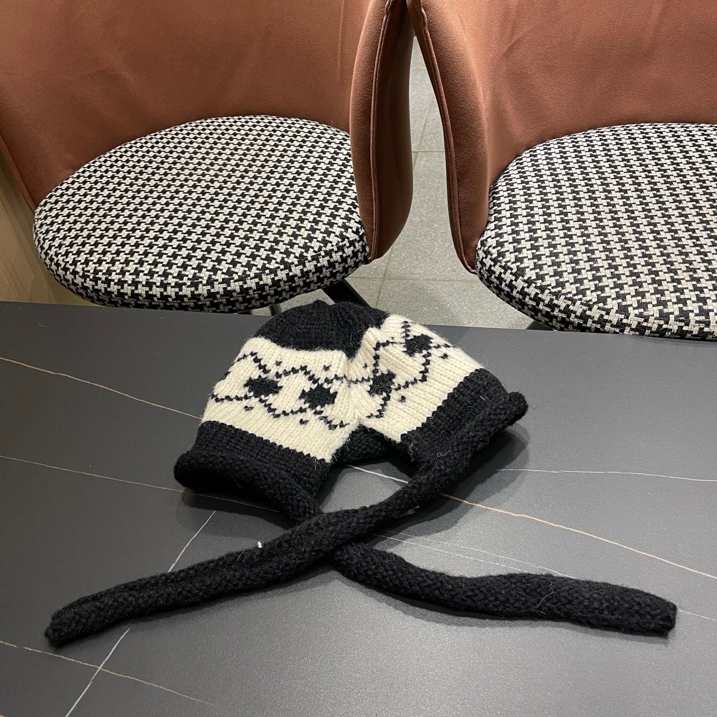 Celine 25 Fair Isle Black Knitted Tie-Wrap Wool Hat 980014
