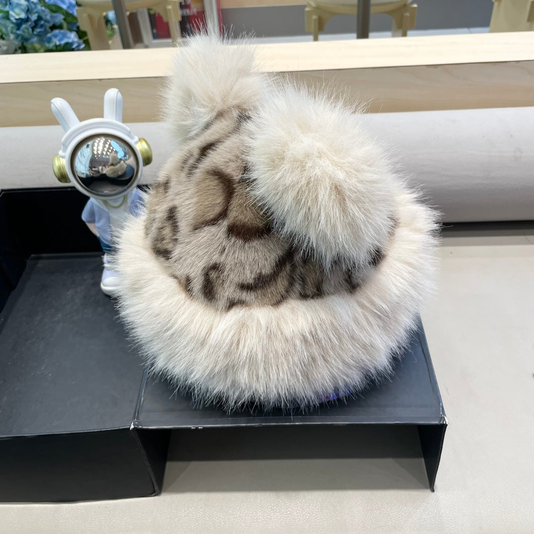 Moncler 24 Retro Leopard Gray Print Plush Fisherman Hat 980328