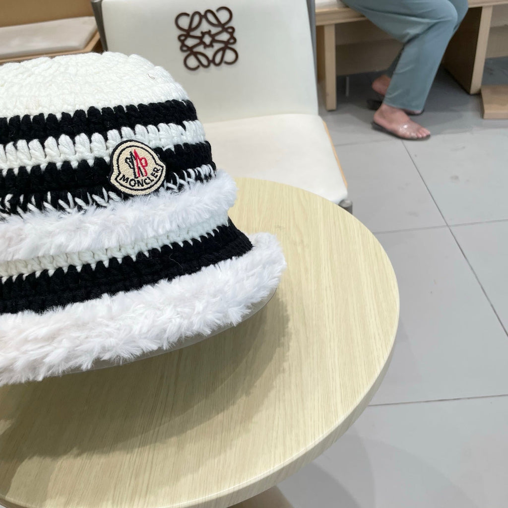 Moncler New Patchwork White Black Plush  Bucket Hat 980317