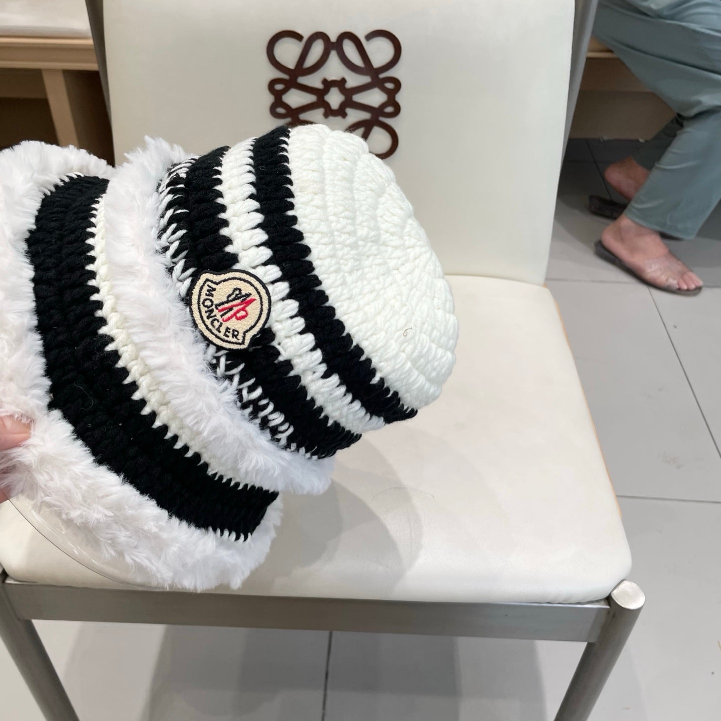 Moncler New Patchwork White Black Plush  Bucket Hat 980317