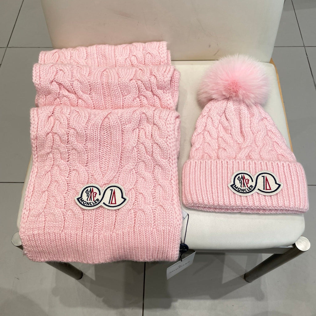 Moncler Classic Set Hat & Scarf Pink in Wool 980306