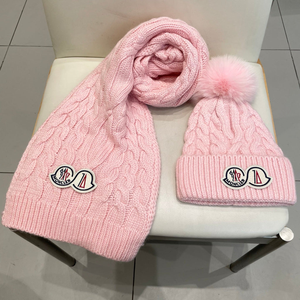 Moncler Classic Set Hat & Scarf Pink in Wool 980306