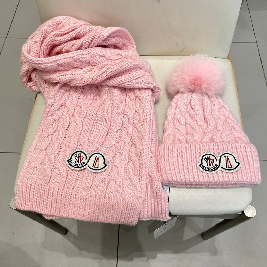 Moncler Classic Set Hat & Scarf Pink in Wool 980306