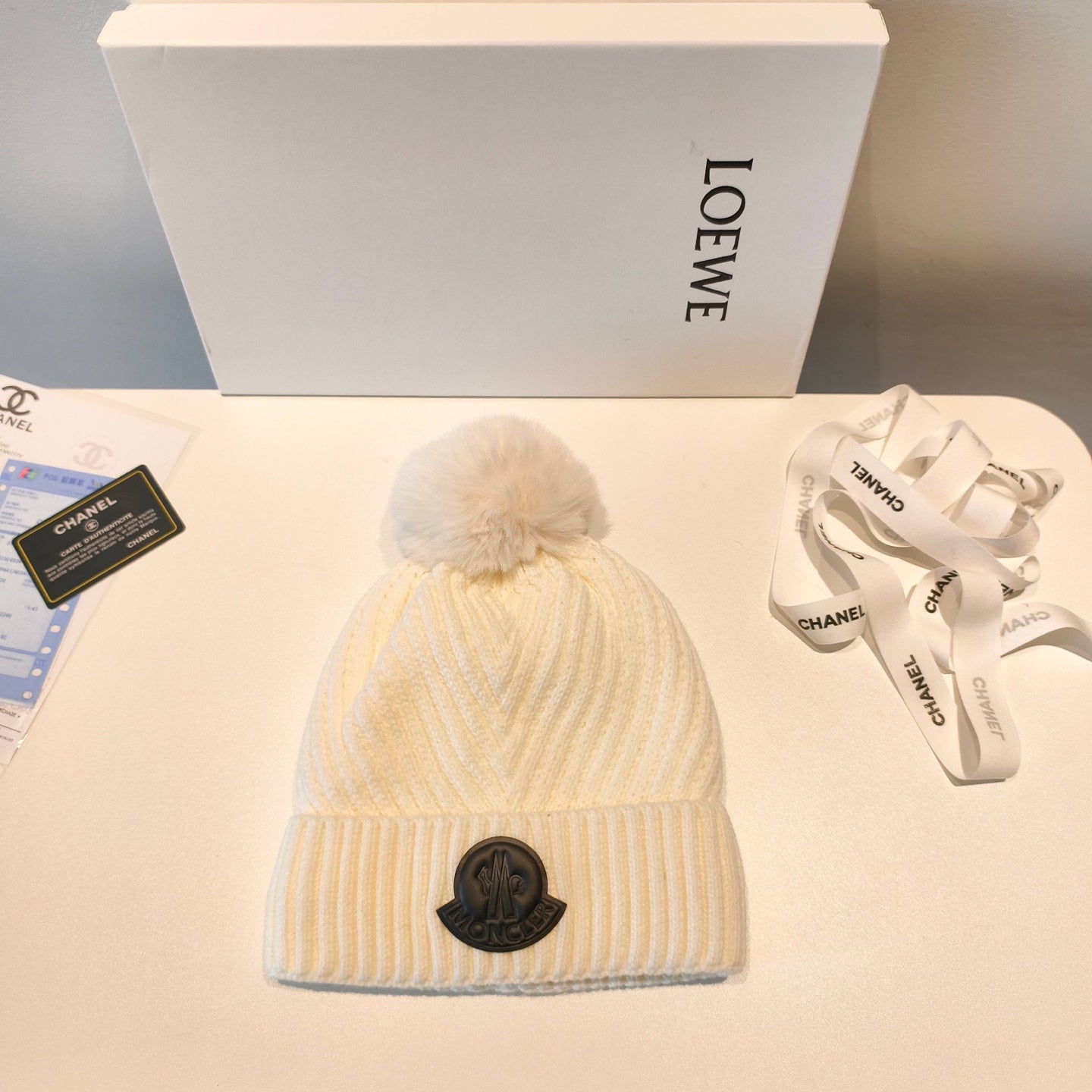 Moncler 2025 White New Designer Pom-Pom Wool Beanie 980215