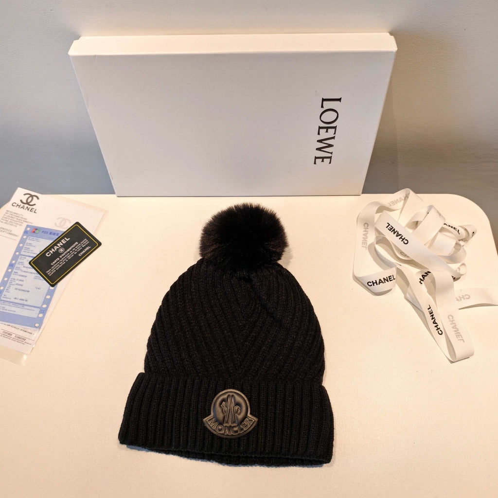 Moncler 2025 Black New Designer Pom-Pom Wool Beanie 980213
