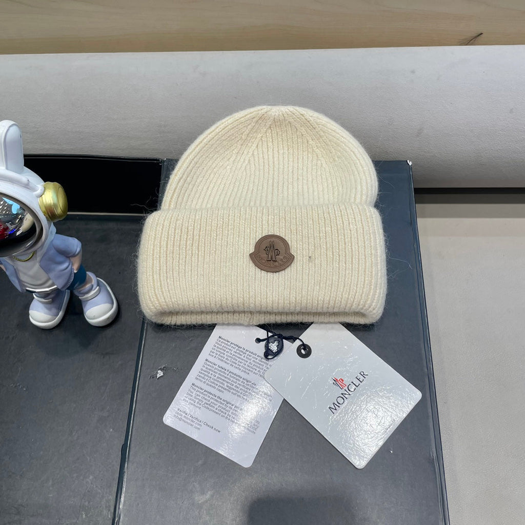 Moncler Classic Ivory Knit Hat in Cashmere 980192