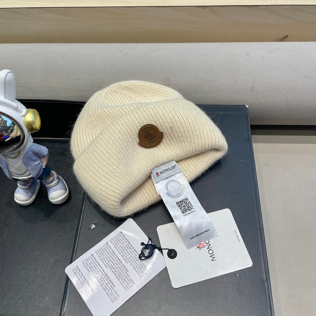 Moncler Classic Ivory Knit Hat in Cashmere 980192