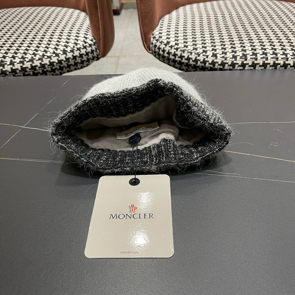 Moncler Korean Style Fleece-Lined Melange Grey Knitted Beanie 980074
