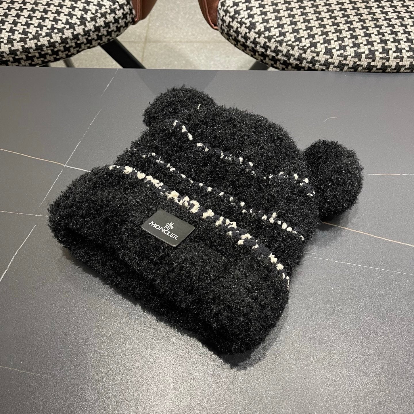 Moncler Cute Bear Fleece-Lined Warm Knitted Black Hat 980003