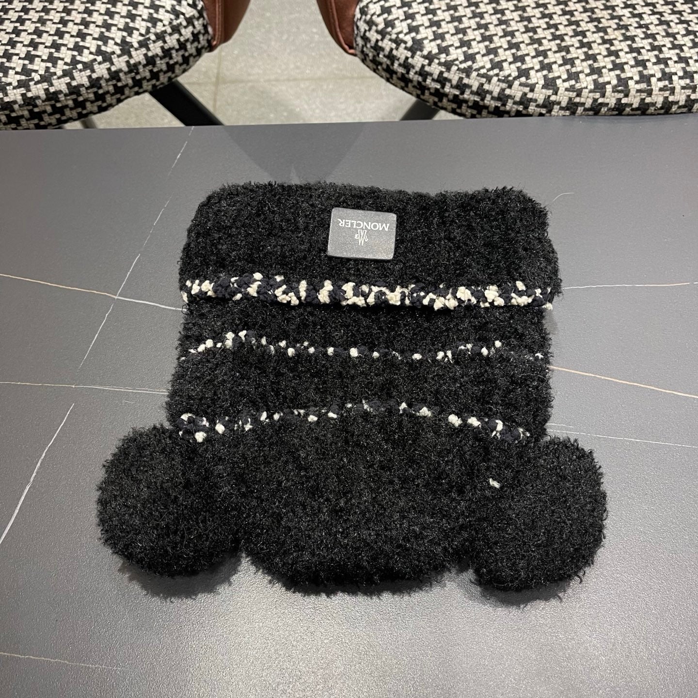Moncler Cute Bear Fleece-Lined Warm Knitted Black Hat 980003