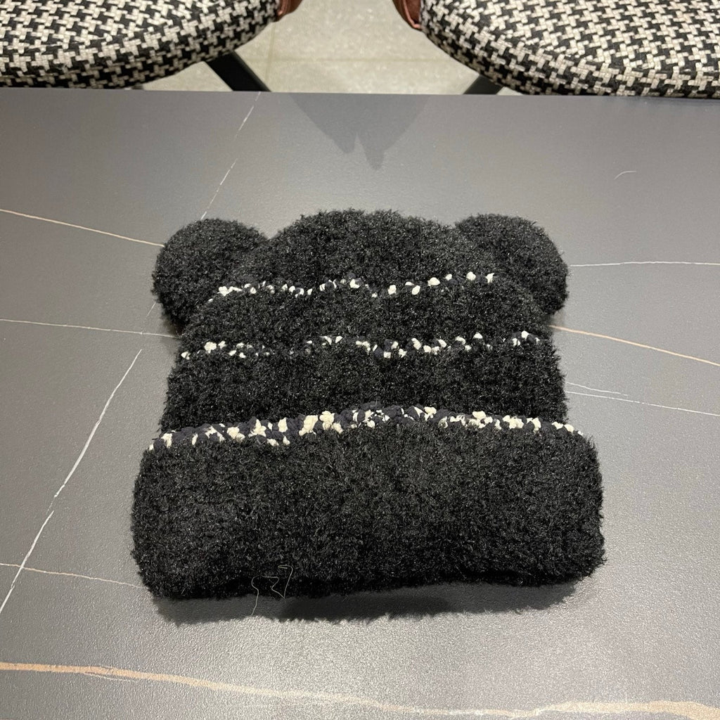 Moncler Cute Bear Fleece-Lined Warm Knitted Black Hat 980003