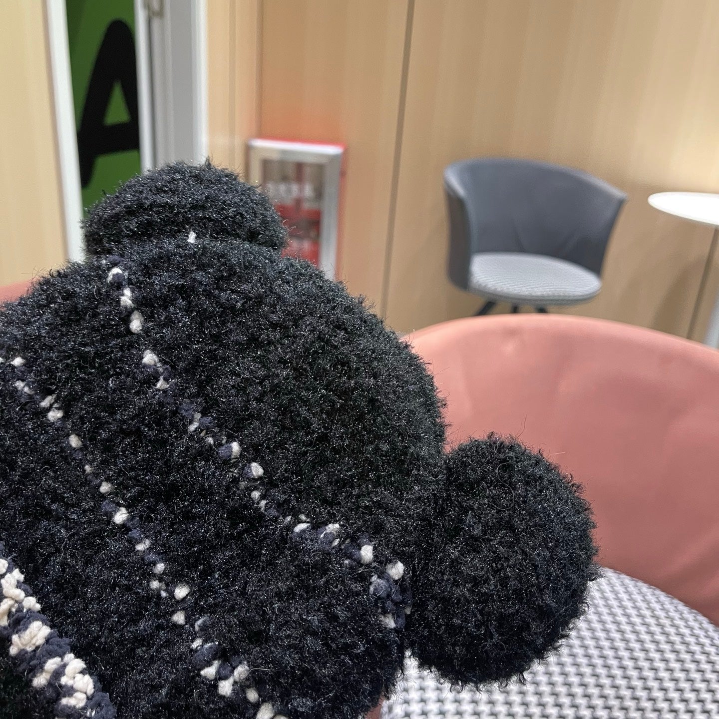 Moncler Cute Bear Fleece-Lined Warm Knitted Black Hat 980003