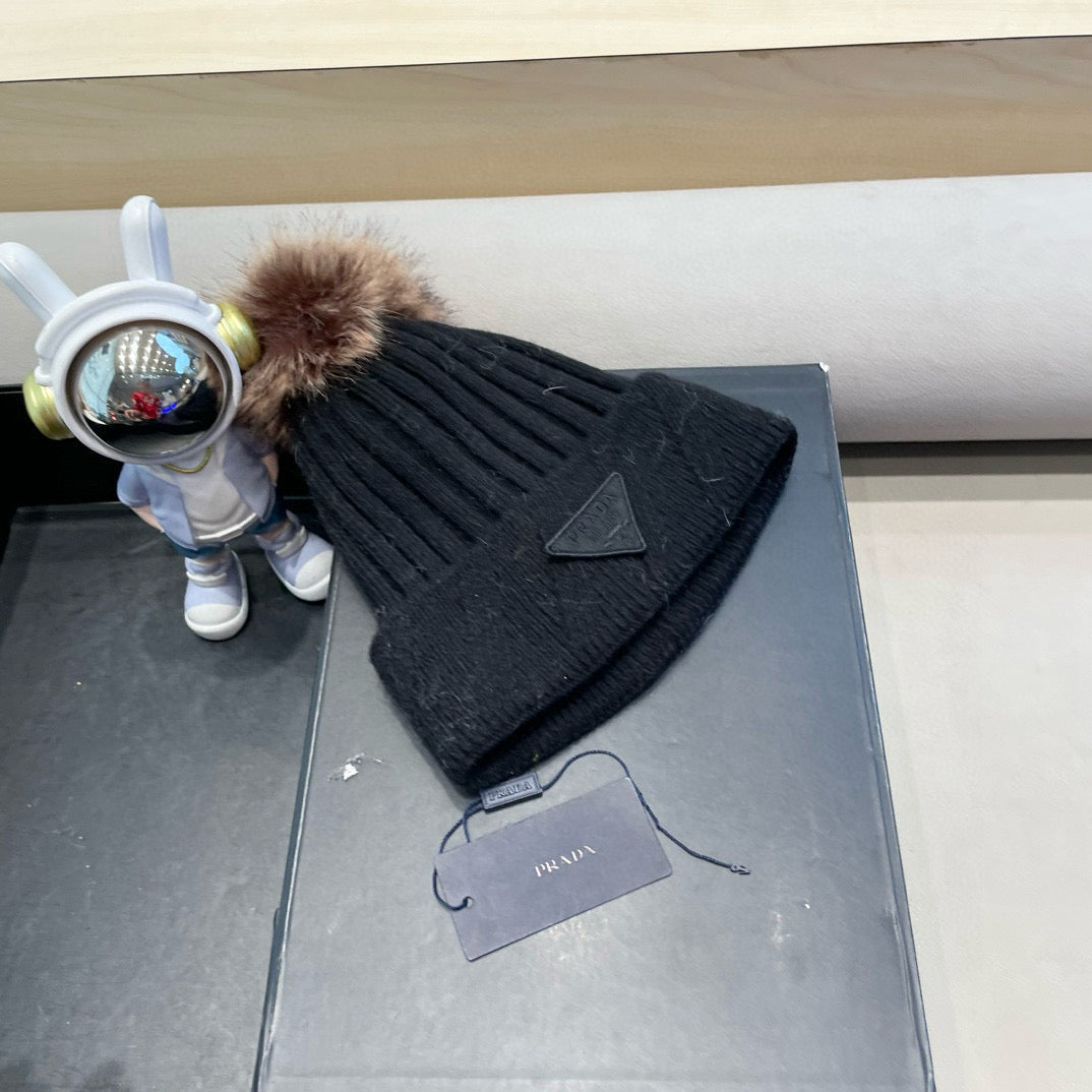 Prada Fleece-Lined Thick Real Fox Fur Pom-Pom Knitted Black Hat 125676