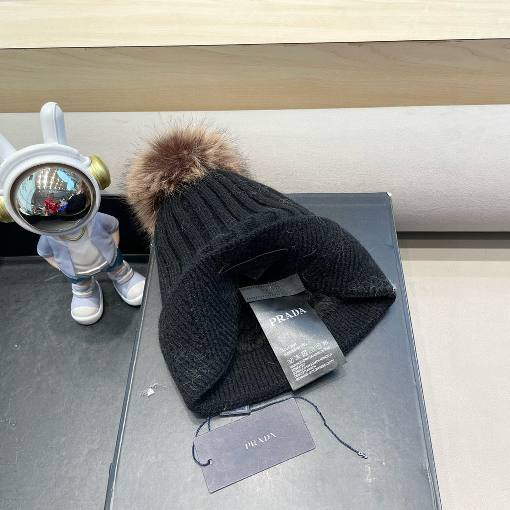 Prada Fleece-Lined Thick Real Fox Fur Pom-Pom Knitted Black Hat 125676