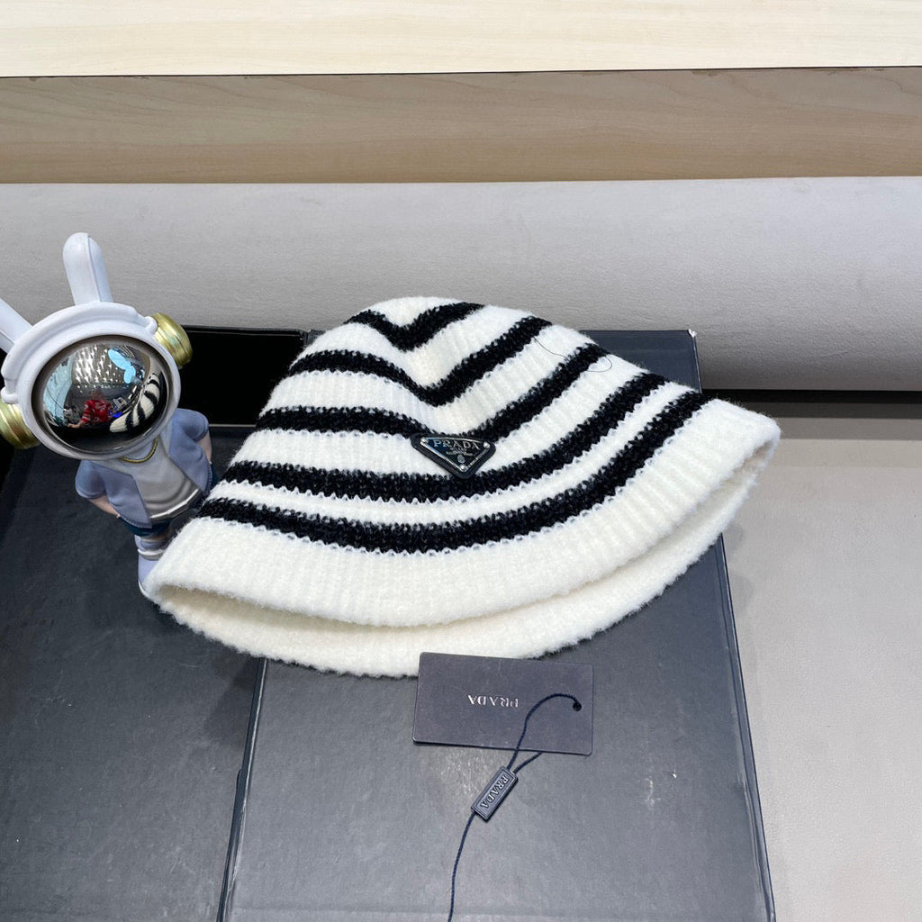 Prada Plush Bucket Hat Black Knitted Woolen Fabric 125668
